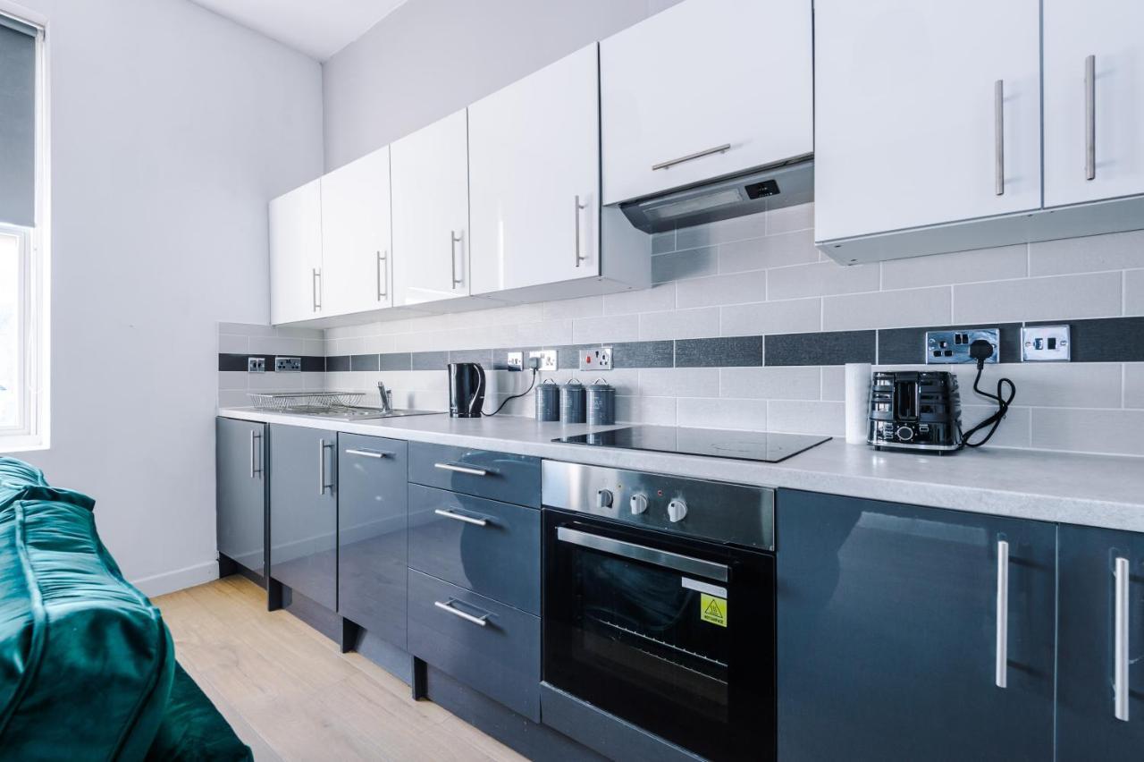 Stylish Apartment Located In The City Centre Of Liverpool Buitenkant foto