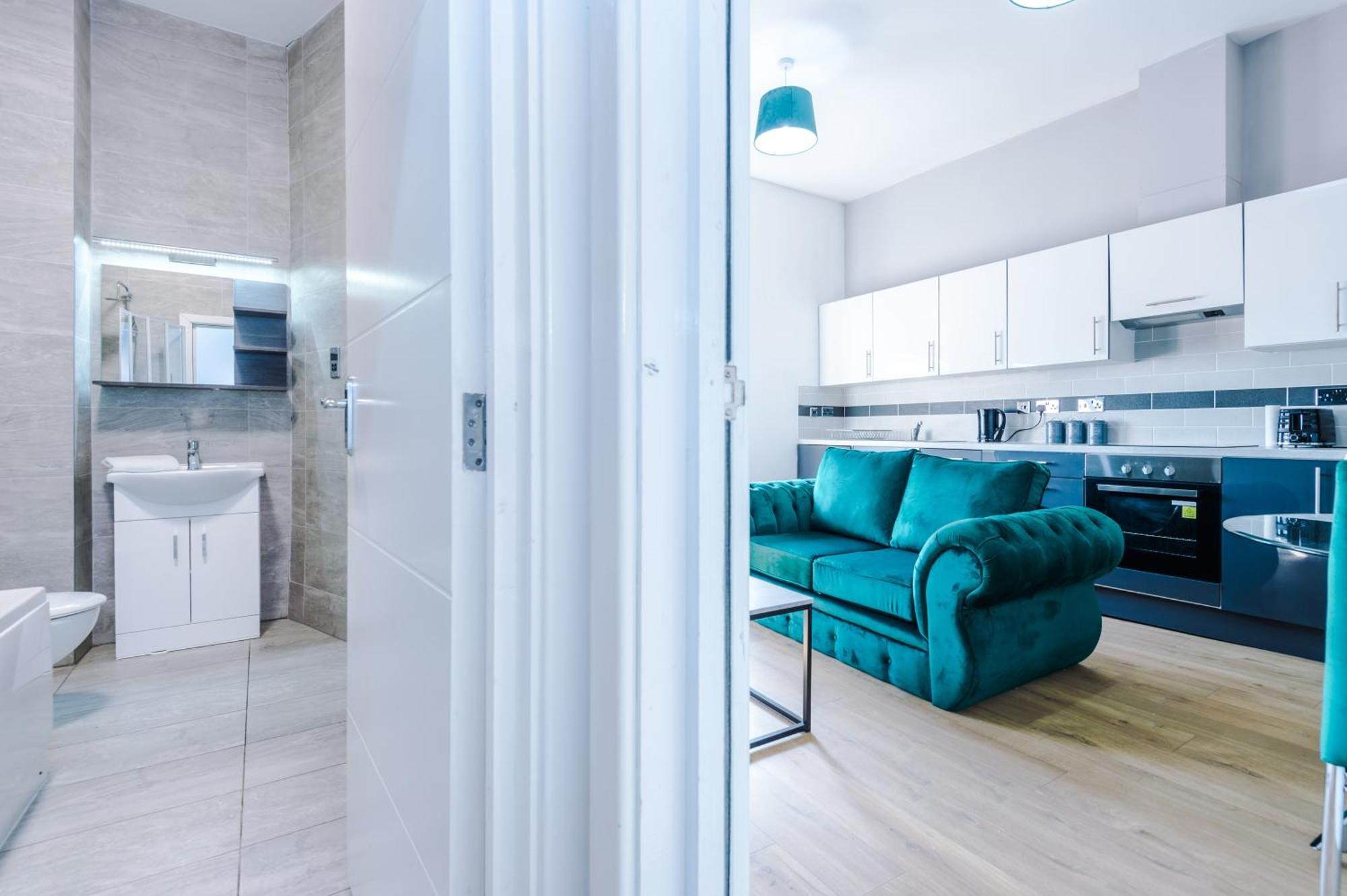 Stylish Apartment Located In The City Centre Of Liverpool Buitenkant foto