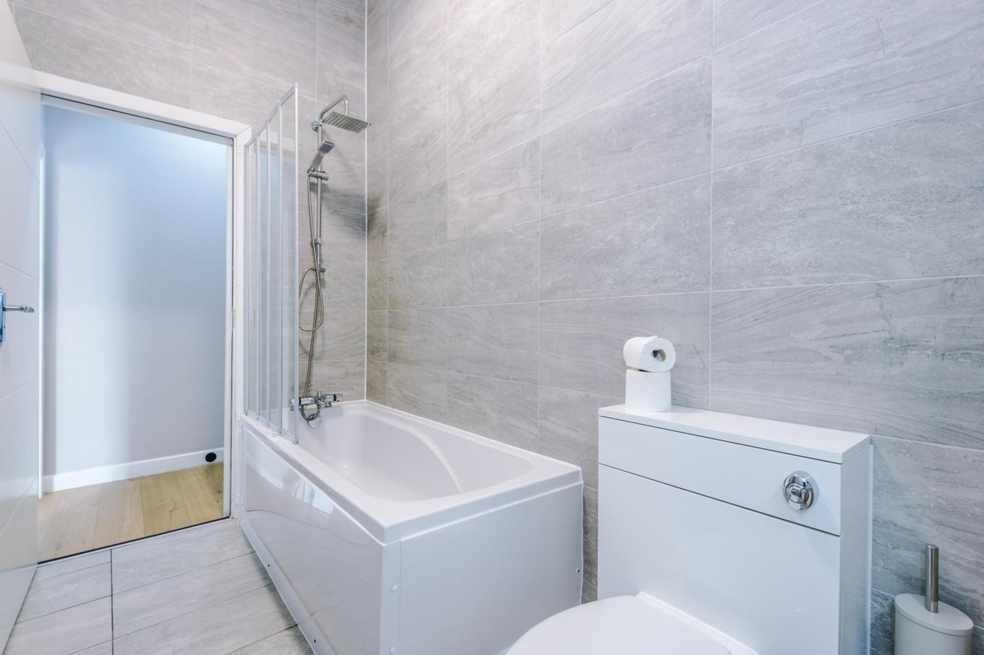 Stylish Apartment Located In The City Centre Of Liverpool Buitenkant foto